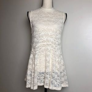 Lace Sleeveless Top/Tunic in Medium